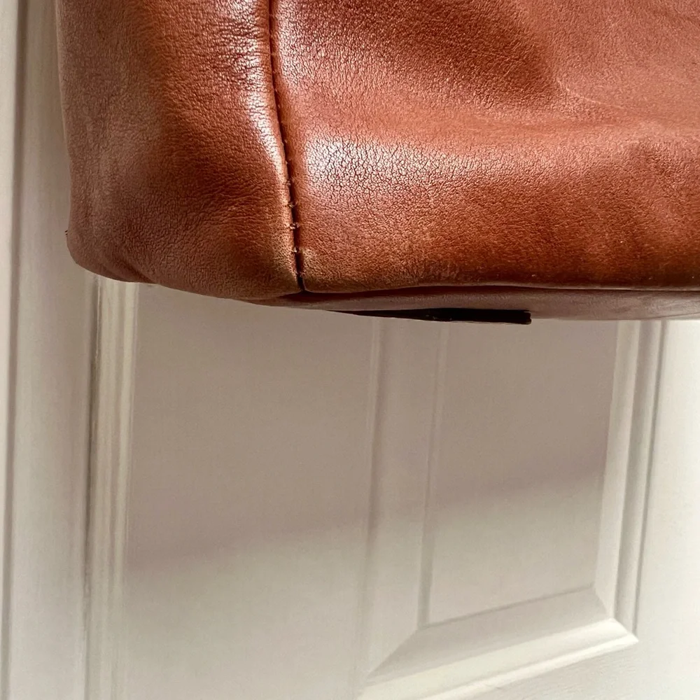 FRYE Mindy Leather Pocket Tote, EUC - Picture 5 of 13